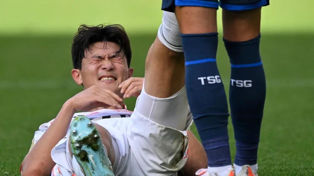 但仅一周后, 踢球者, 不得不被立 但仅一周后, 踢球者, 不得不被立