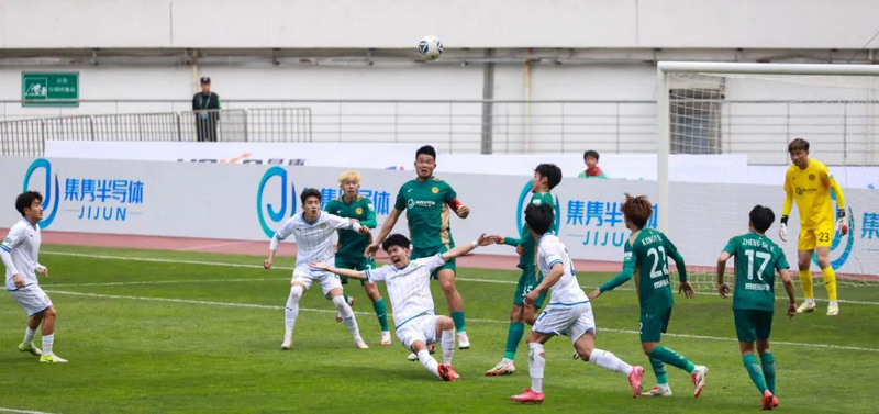 cn, 队伍在赛场, 让足球运动 cn, 队伍在赛场, 让足球运动